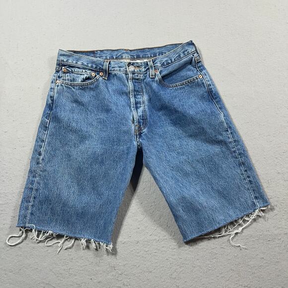 VTG Levi’s 501 Denim Shorts Men 34 Button Fly Cutoff Raw Hem Blue Jeans‎ - Picture 1 of 12